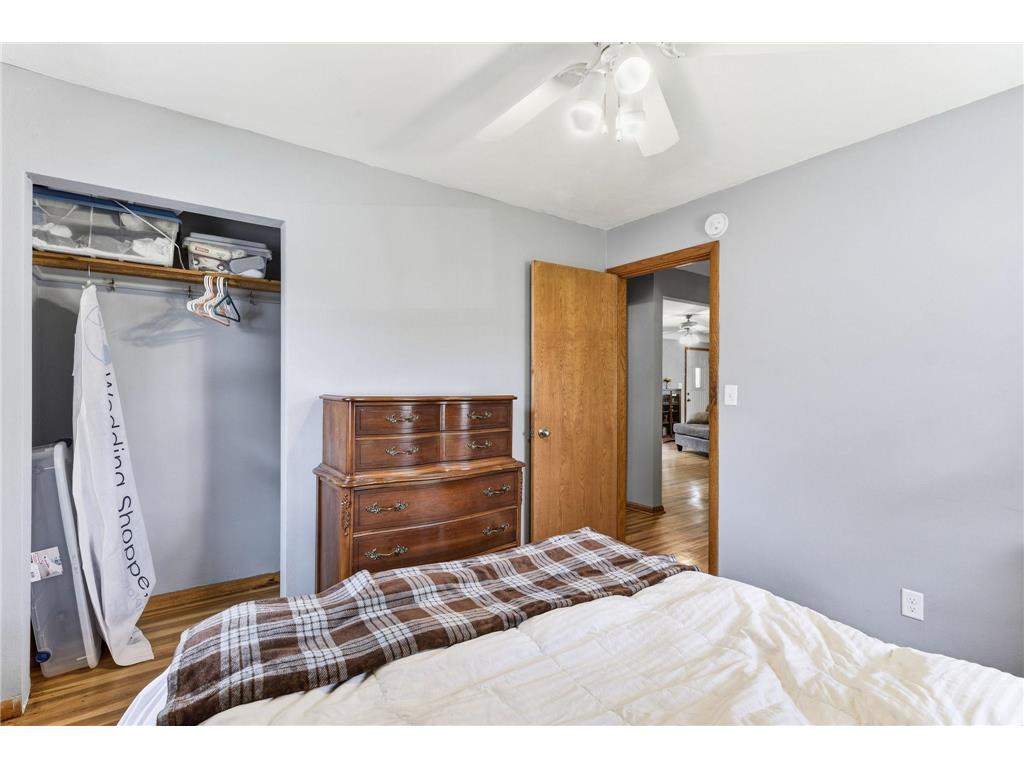 1030 Kenneth Street Eagan MN 55121 7068950 image17