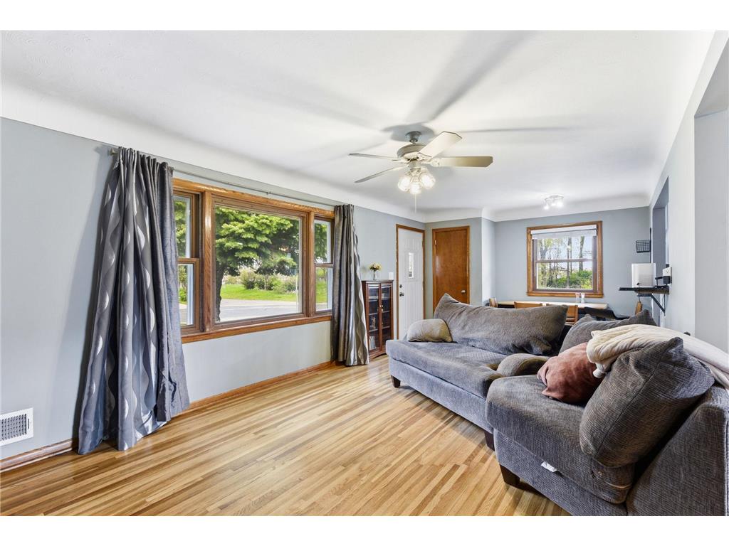 1030 Kenneth Street Eagan MN 55121 7068950 image7