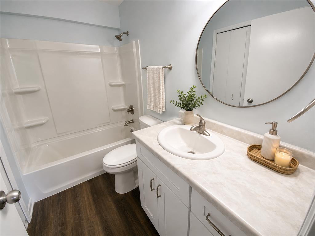 1030 Pond View Court Vadnais Heights MN 55127 7077026 image6