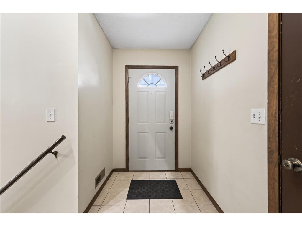 1030 Whitney Drive Apple Valley MN 55124 7068845 image5