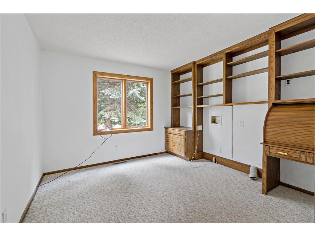 10300 27th Avenue N Plymouth MN 55441 - Medicine Lake 7065744 image17