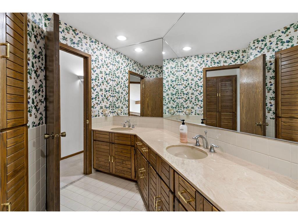 10300 27th Avenue N Plymouth MN 55441 - Medicine Lake 7065744 image30