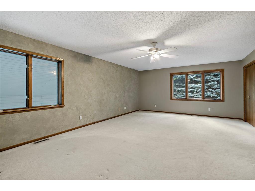 10300 27th Avenue N Plymouth MN 55441 - Medicine Lake 7065744 image35