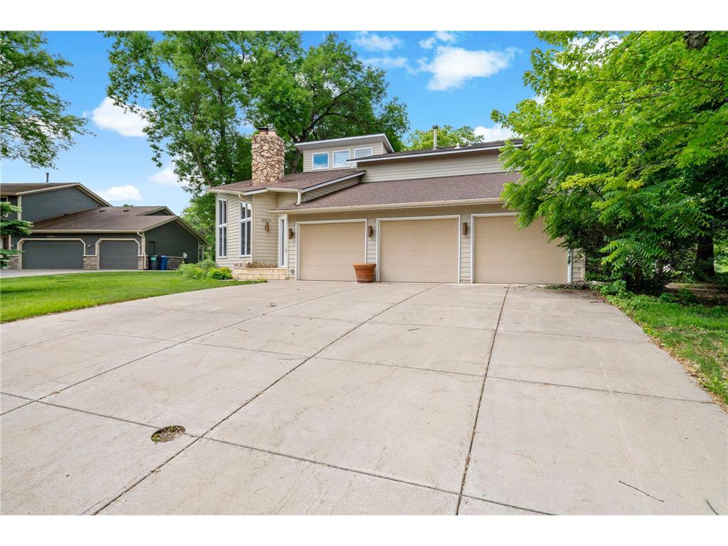 10300 27th Avenue N Plymouth MN 55441 - Medicine Lake 7065744 image46
