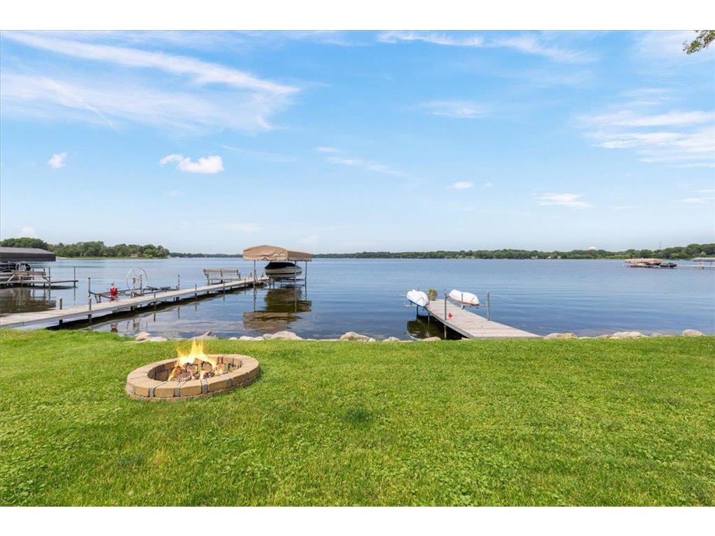 10300 S Shore Drive Plymouth MN 55441 - Medicine Lake 6559356 image1