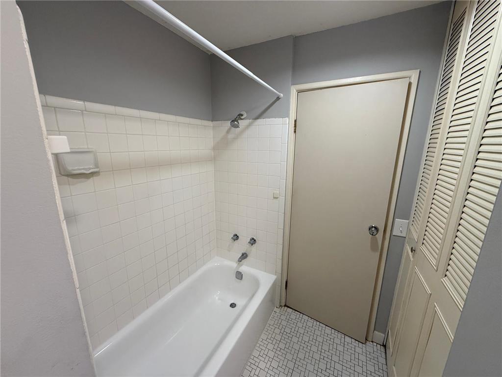 10301 Cedar Lake Road #102 Minnetonka MN 55305 7069434 image7