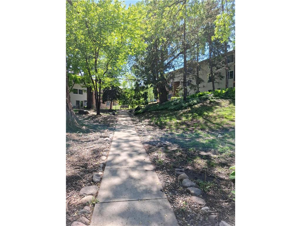 10301 Cedar Lake Road #201 Minnetonka MN 55305 7079111 image26