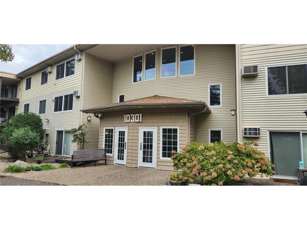 10301 Cedar Lake Road 216, MN, 55305 MLS 6440921