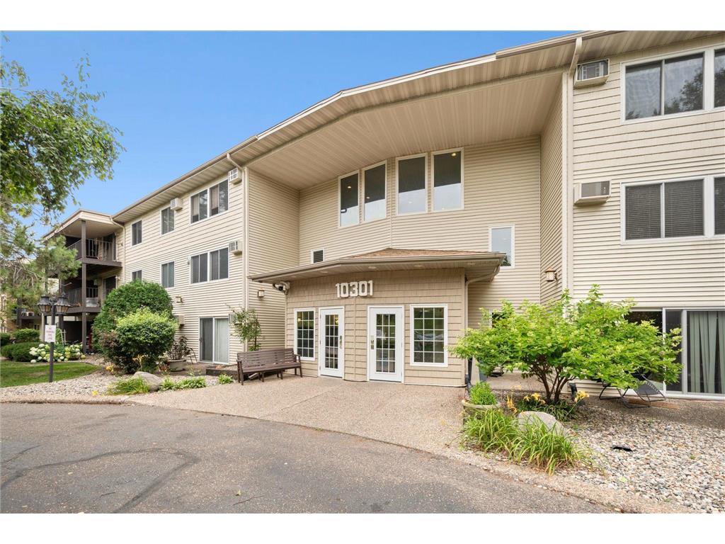 10301 Cedar Lake Road #303 Minnetonka MN 55305 6573752 image2