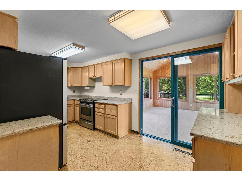 10302 Toledo Circle Bloomington MN 55437 7048992 image11