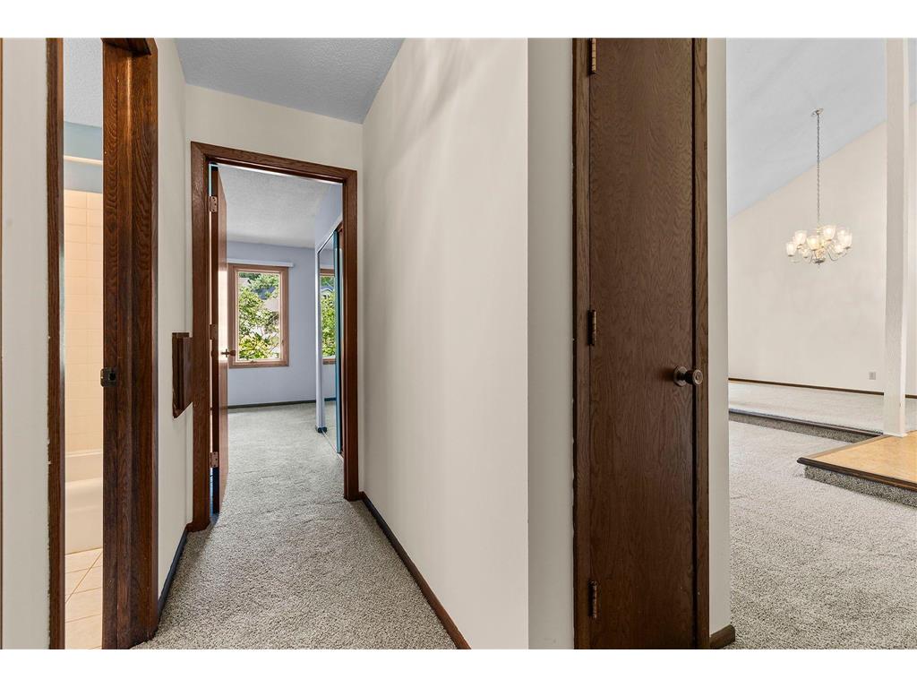 10302 Toledo Circle Bloomington MN 55437 7048992 image24