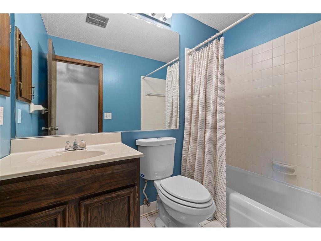10302 Toledo Circle Bloomington MN 55437 7048992 image33