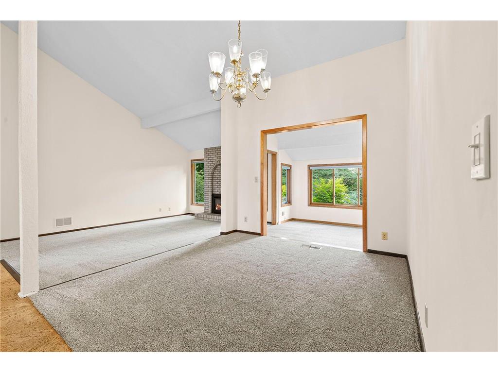 10302 Toledo Circle Bloomington MN 55437 7048992 image6