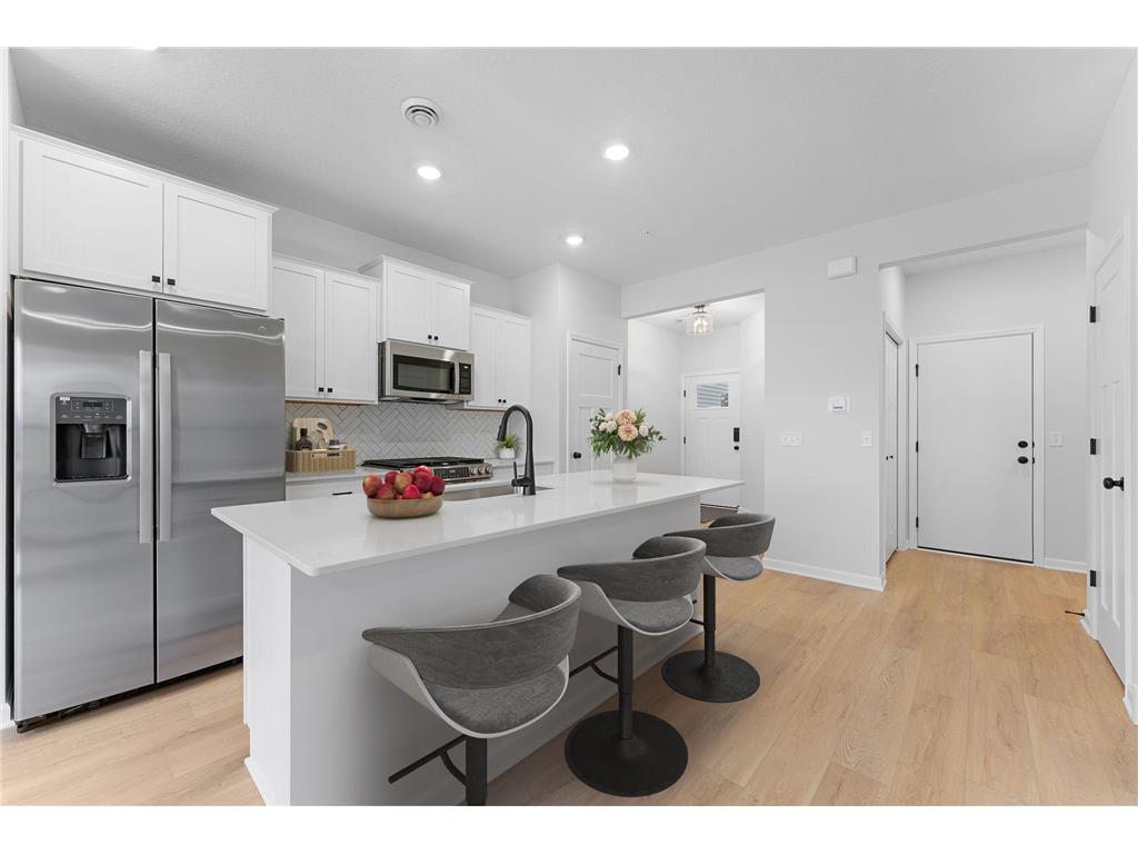 10304 Birchwood Circle Victoria MN 55318 7024517 image2