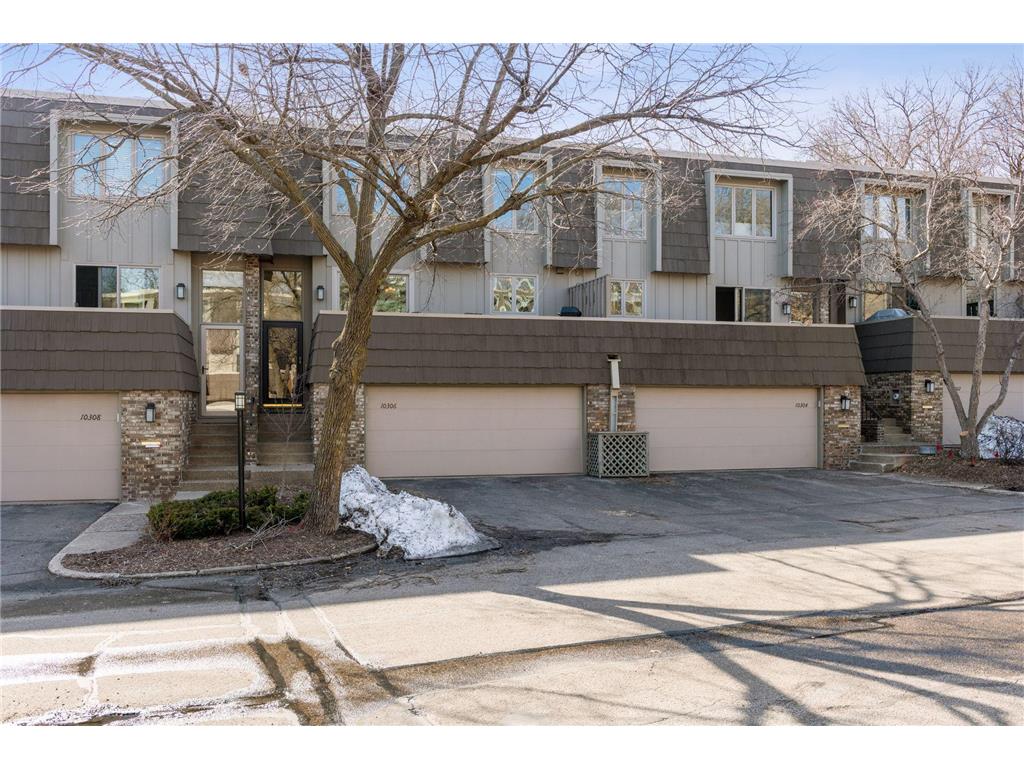 10306 Berkshire Road Bloomington MN 55437 6343666 image1