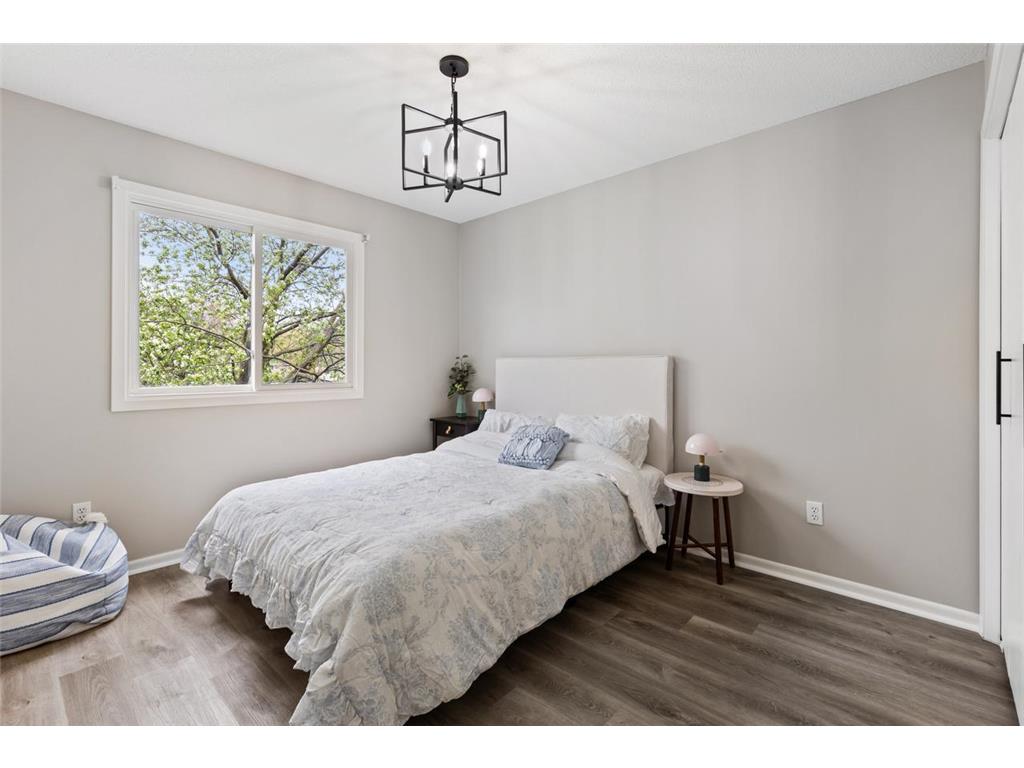 10307 Englewood Drive Eden Prairie MN 55347 7061420 image19