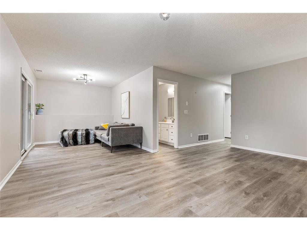 10307 Englewood Drive Eden Prairie MN 55347 7061420 image30
