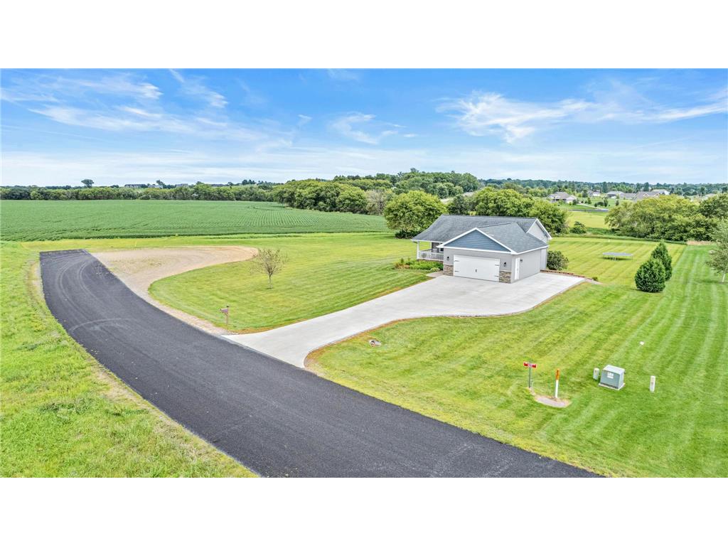 1031 166th Street Hammond WI 54015 6584323 image1