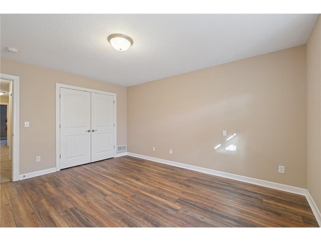 1031 Anthony Way Victoria MN 55386 7017452 image15