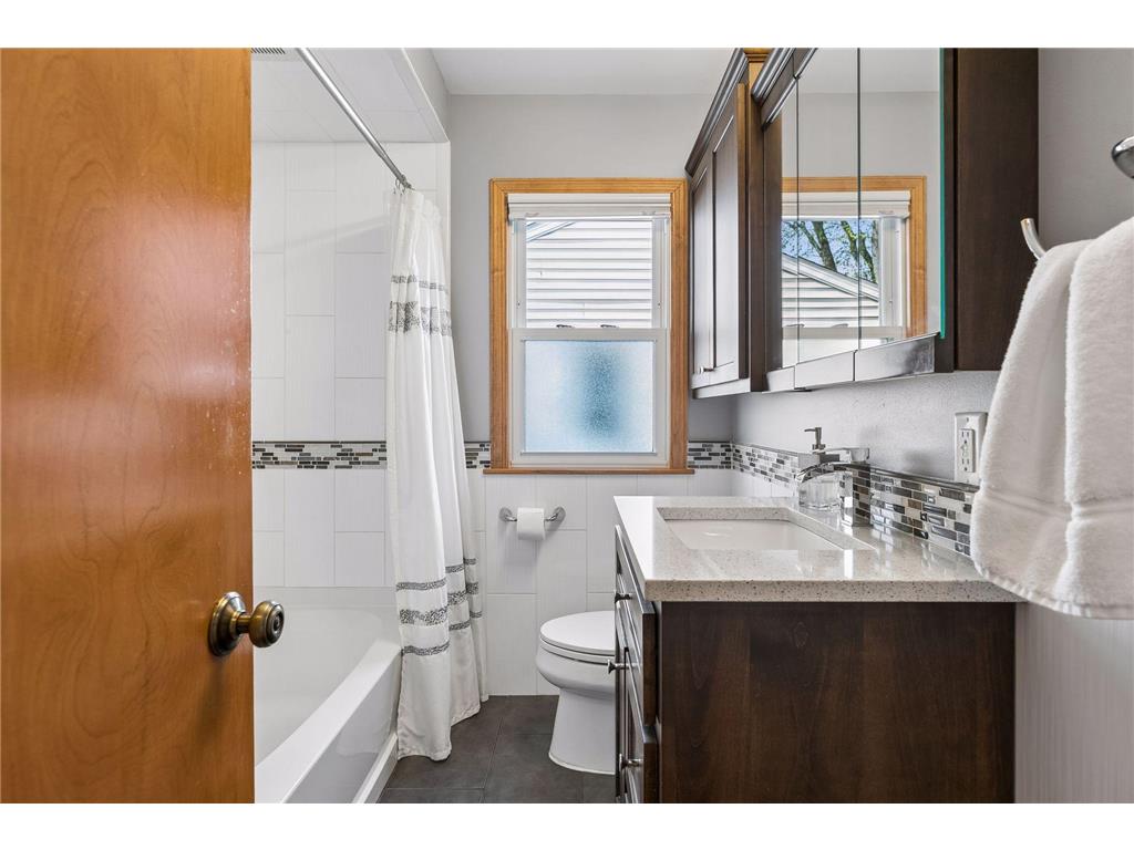 1031 Bowdoin Street Saint Paul MN 55116 7019222 image17