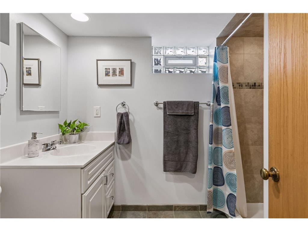 1031 Bowdoin Street Saint Paul MN 55116 7019222 image29
