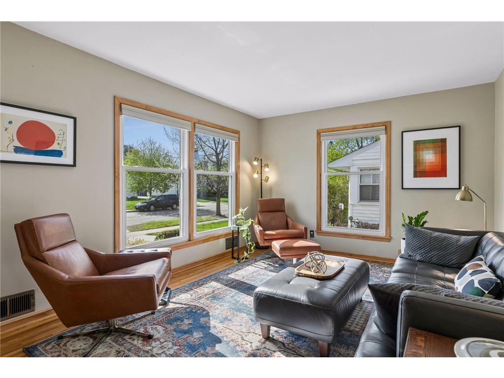 1031 Bowdoin Street Saint Paul MN 55116 7019222 image3