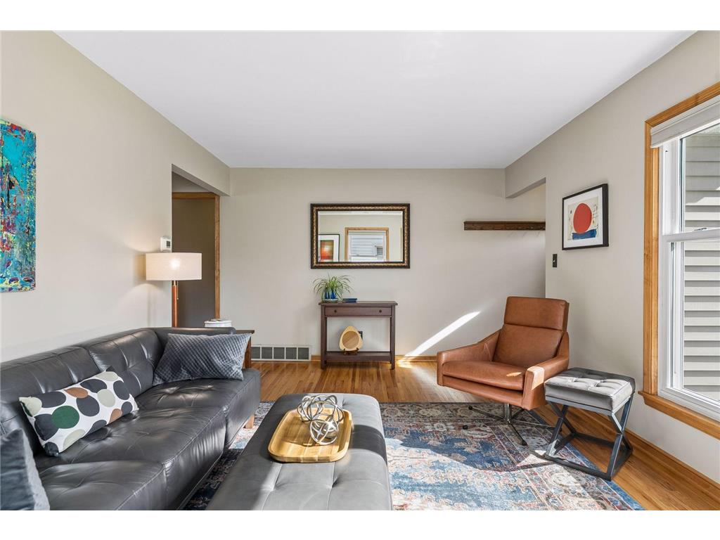 1031 Bowdoin Street Saint Paul MN 55116 7019222 image4