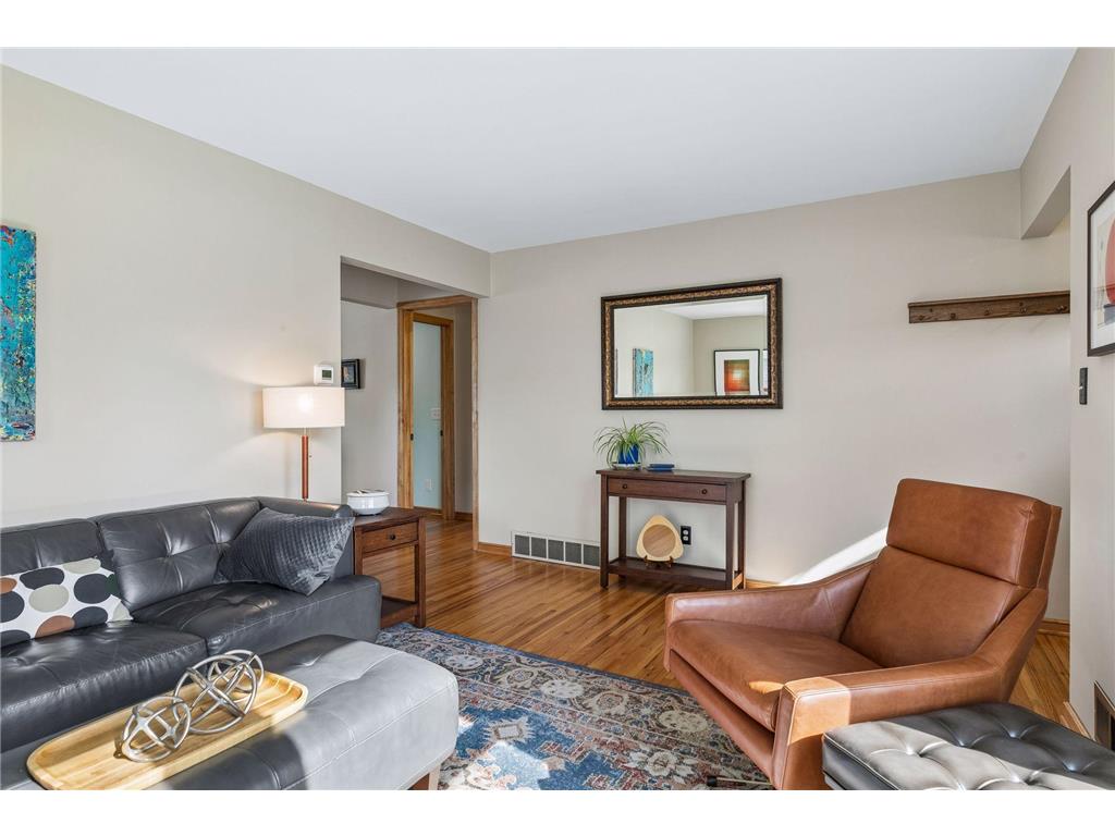 1031 Bowdoin Street Saint Paul MN 55116 7019222 image5