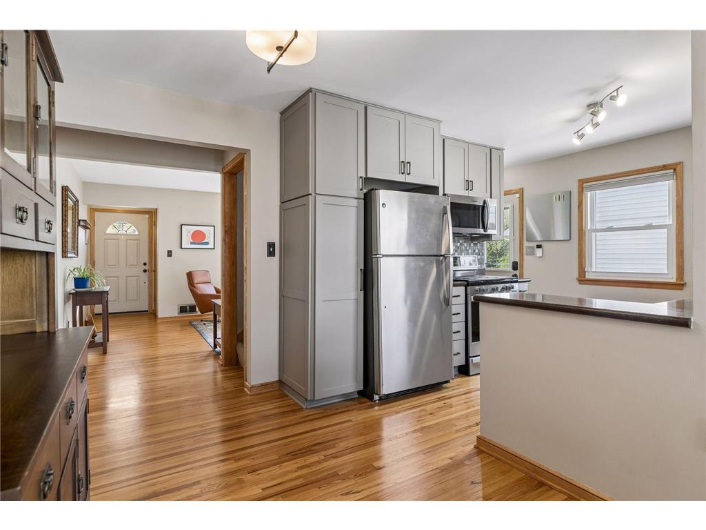1031 Bowdoin Street Saint Paul MN 55116 7019222 image7