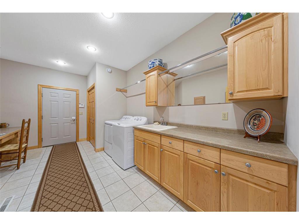 1031 Cherry Street Owatonna MN 55060 6776150 image37