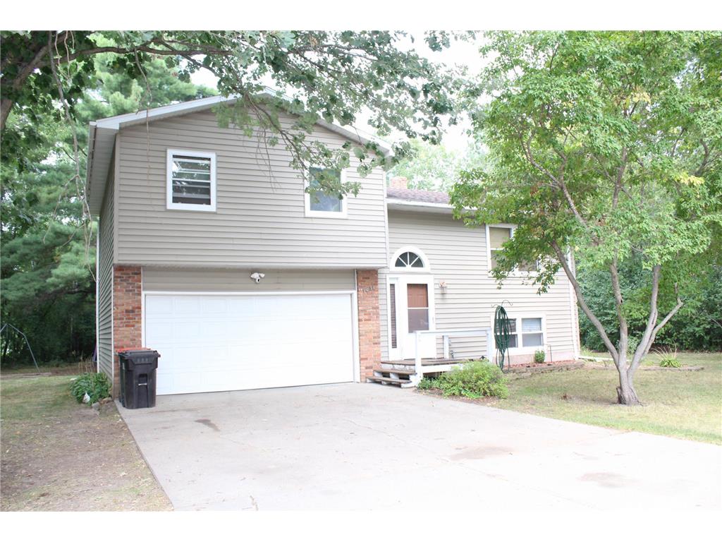 1031 Pleasant Avenue NE Staples MN 56479 6425790 image1