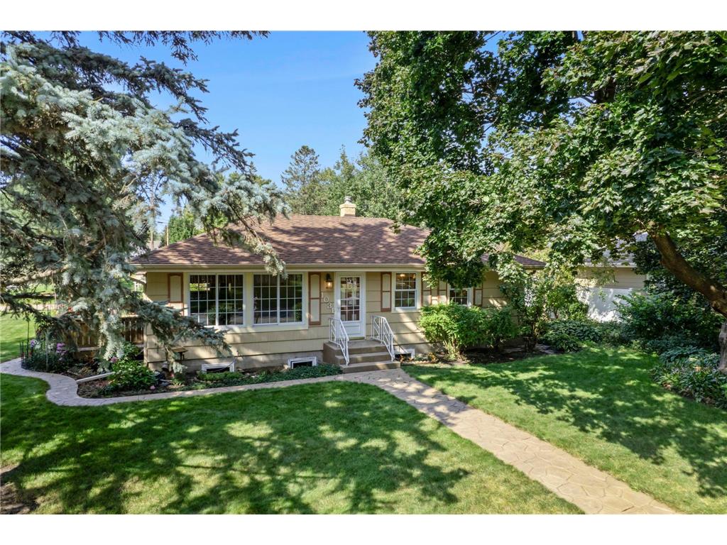 1031 Ryan Avenue W Roseville MN 55113 6778049 image1