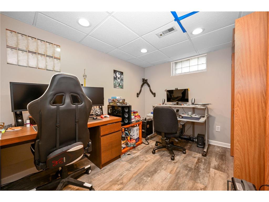 1031 Sumter Avenue N Golden Valley MN 55427 7087168 image17
