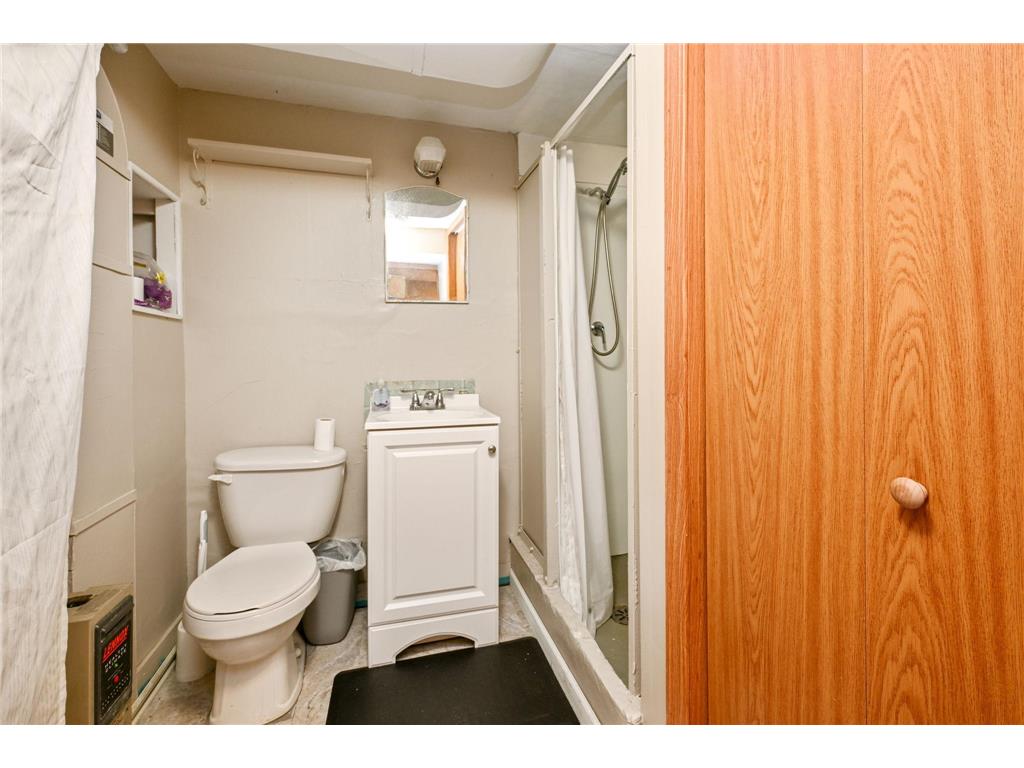 1031 Sumter Avenue N Golden Valley MN 55427 7087168 image18