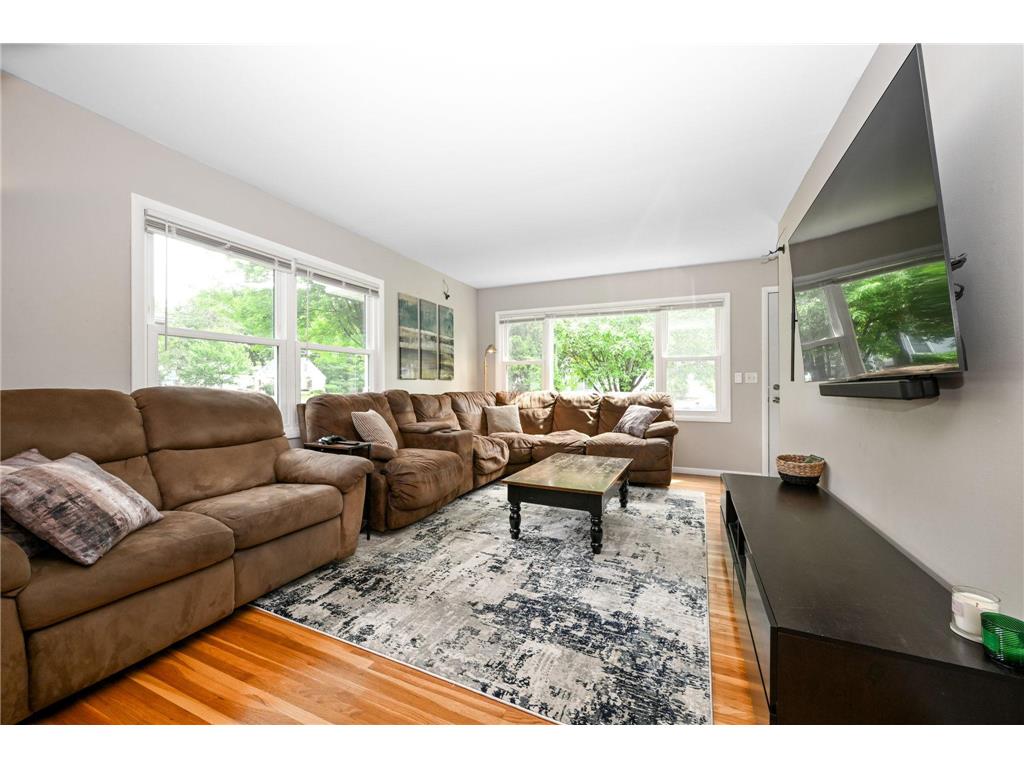 1031 Sumter Avenue N Golden Valley MN 55427 7087168 image4