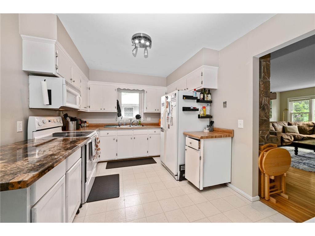 1031 Sumter Avenue N Golden Valley MN 55427 7087168 image6