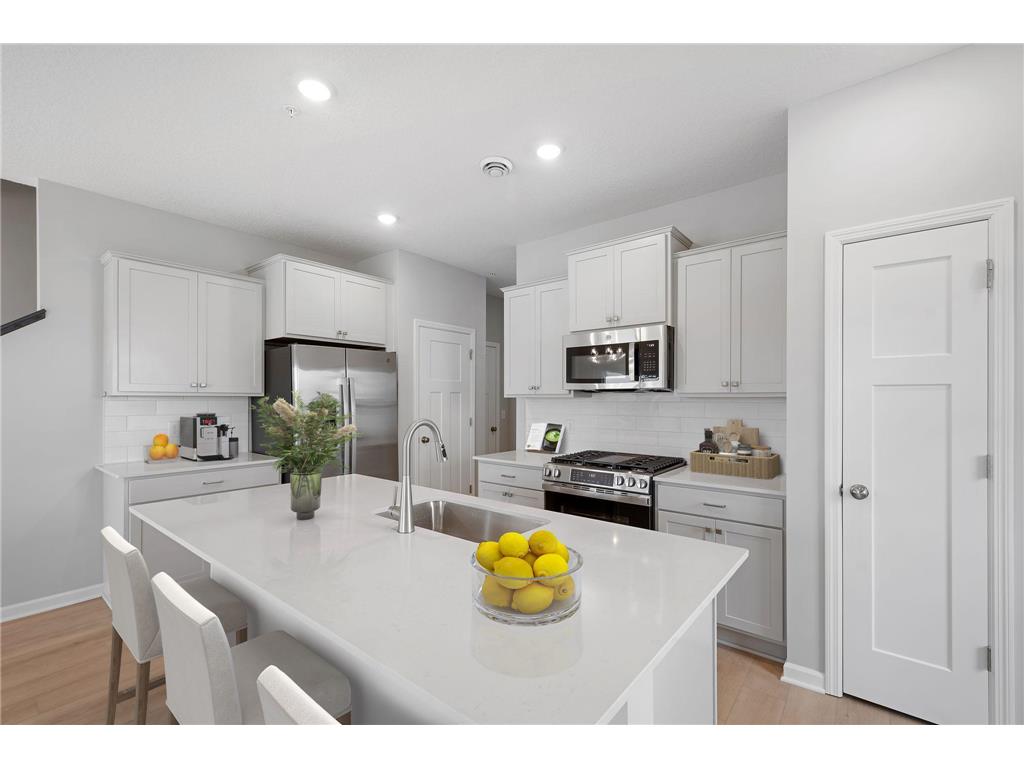 10310 Birchwood Circle Victoria MN 55318 7010133 image1