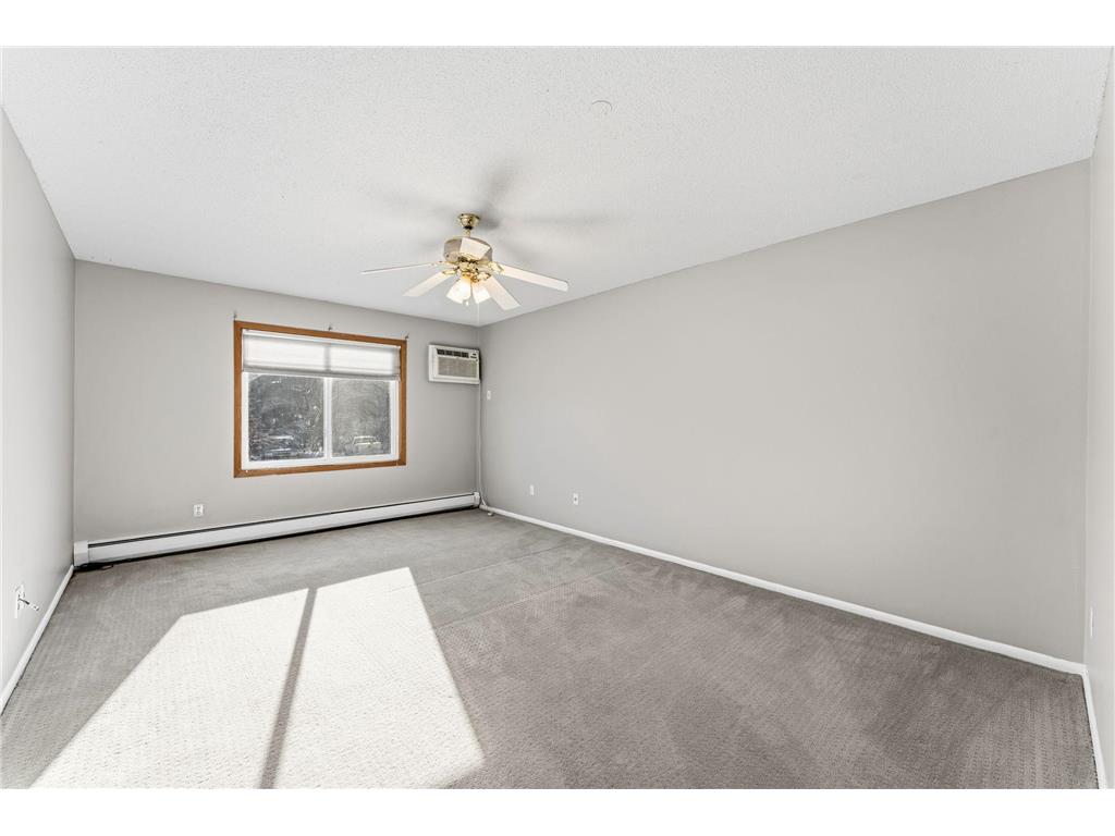 10311 Cedar Lake Road #103 Minnetonka MN 55305 7008324 image10