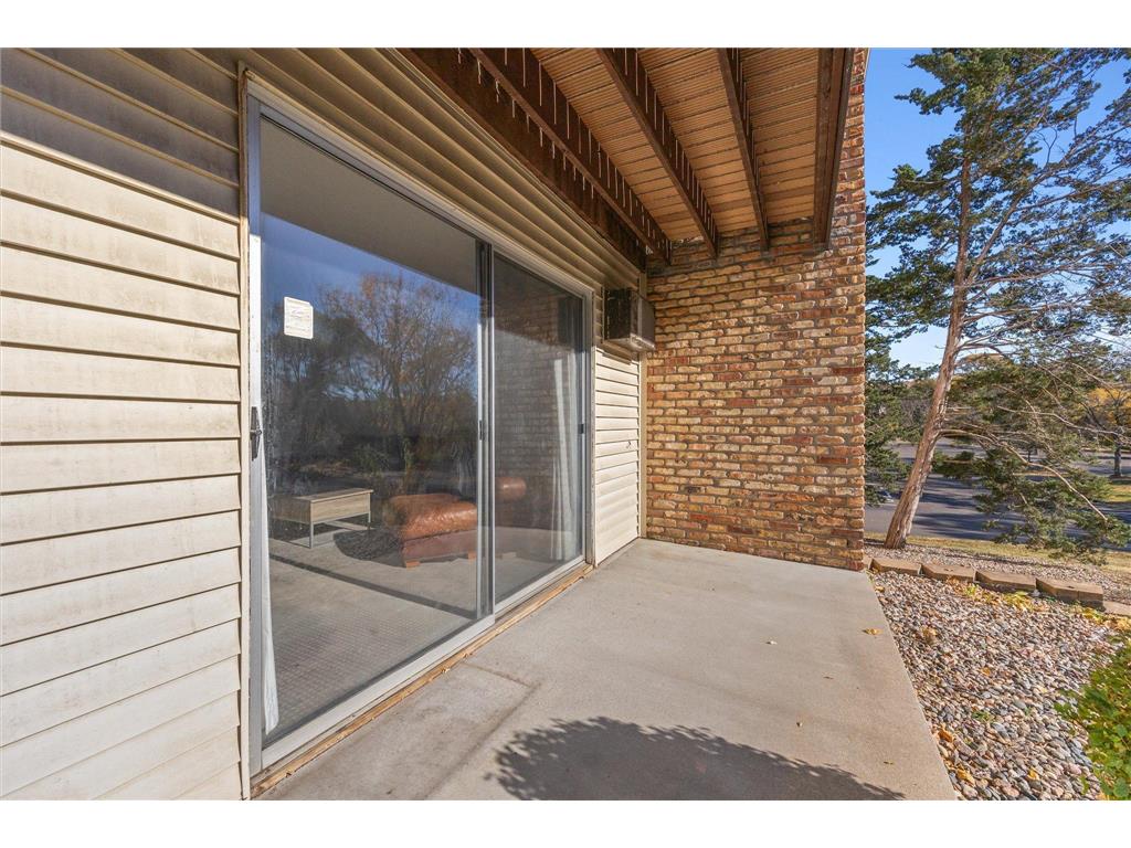 10311 Cedar Lake Road #103 Minnetonka MN 55305 7008324 image20