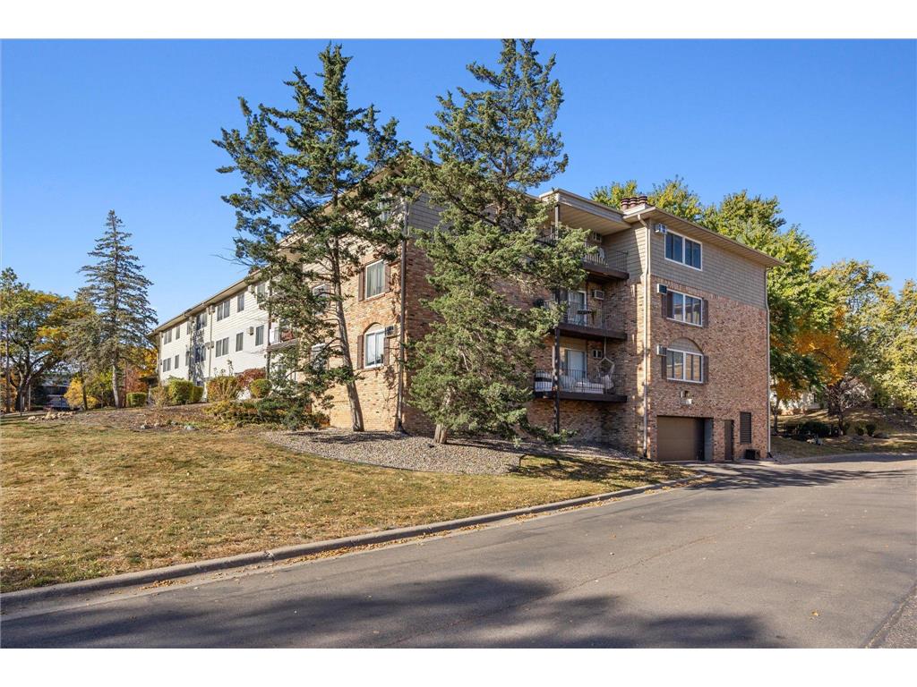 10311 Cedar Lake Road #103 Minnetonka MN 55305 7008324 image25