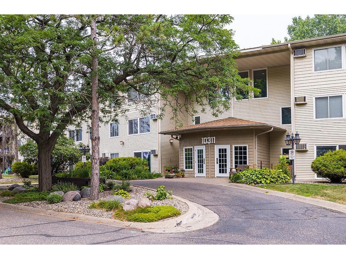 10311 Cedar Lake Road 303, MN, 55305 MLS 6030036