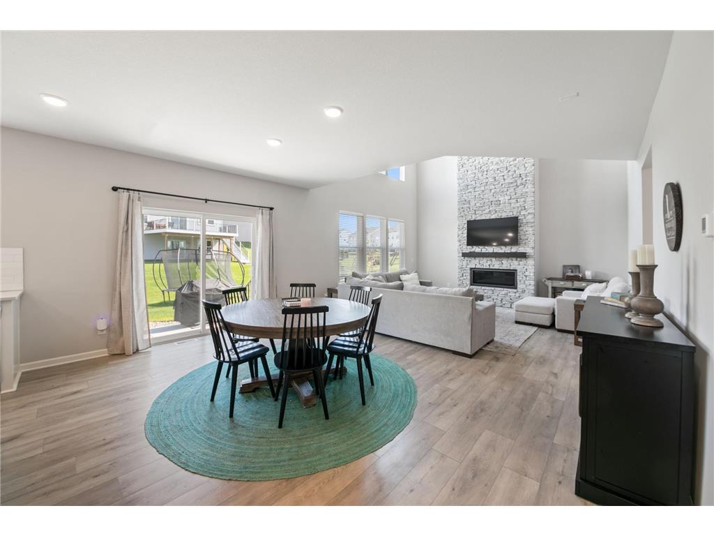 10318 McGregor Boulevard Woodbury MN 55129 6810548 image12