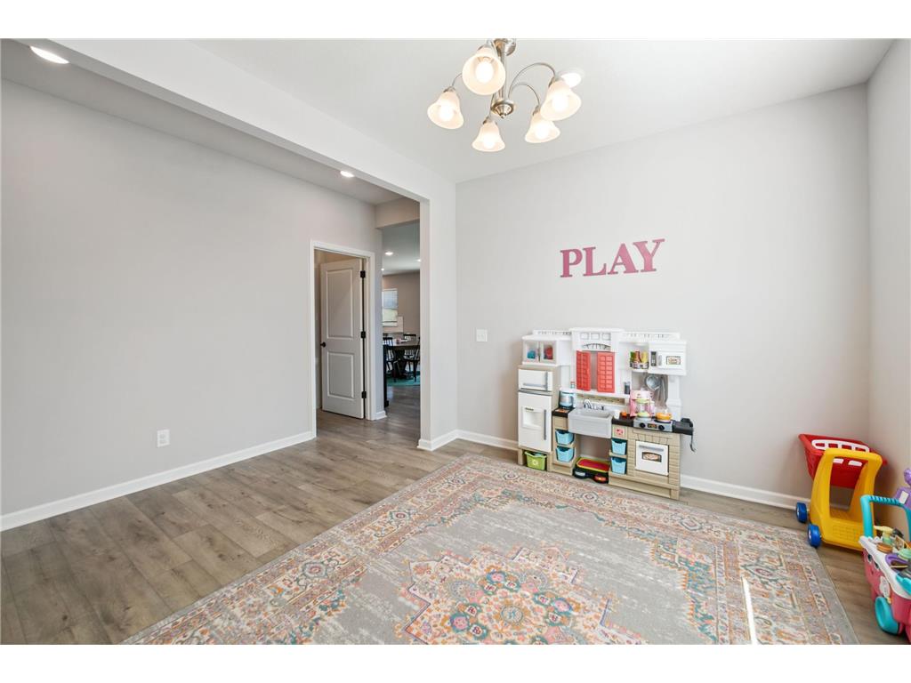 10318 McGregor Boulevard Woodbury MN 55129 6810548 image14