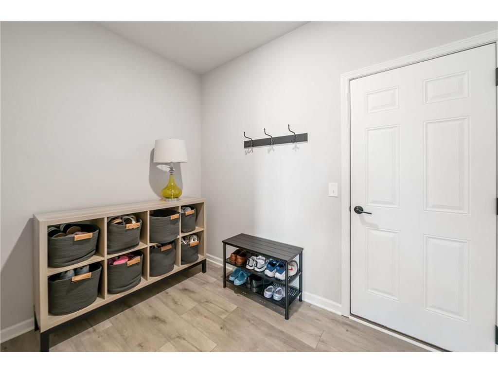 10318 McGregor Boulevard Woodbury MN 55129 6810548 image15