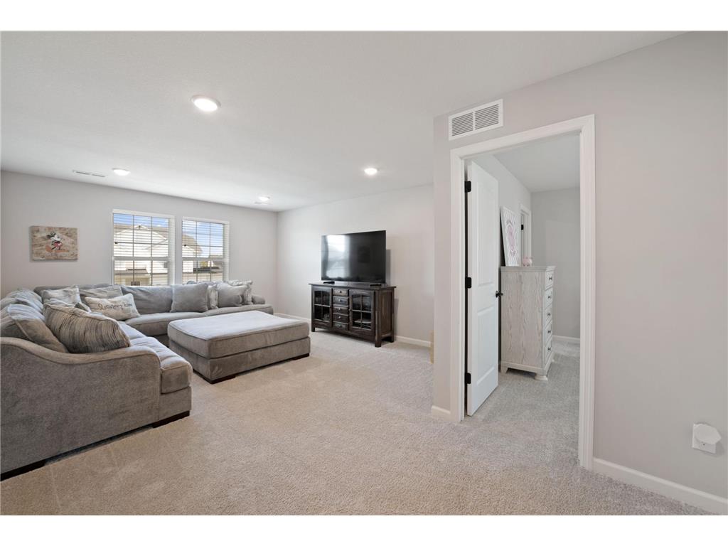 10318 McGregor Boulevard Woodbury MN 55129 6810548 image31