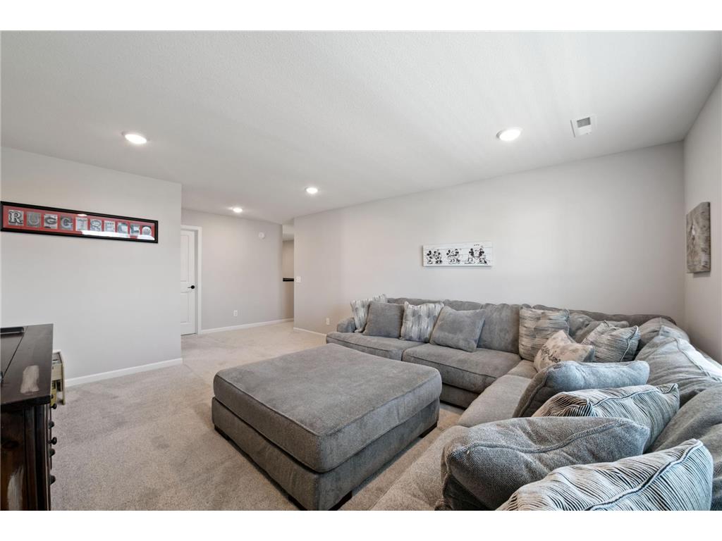 10318 McGregor Boulevard Woodbury MN 55129 6810548 image33