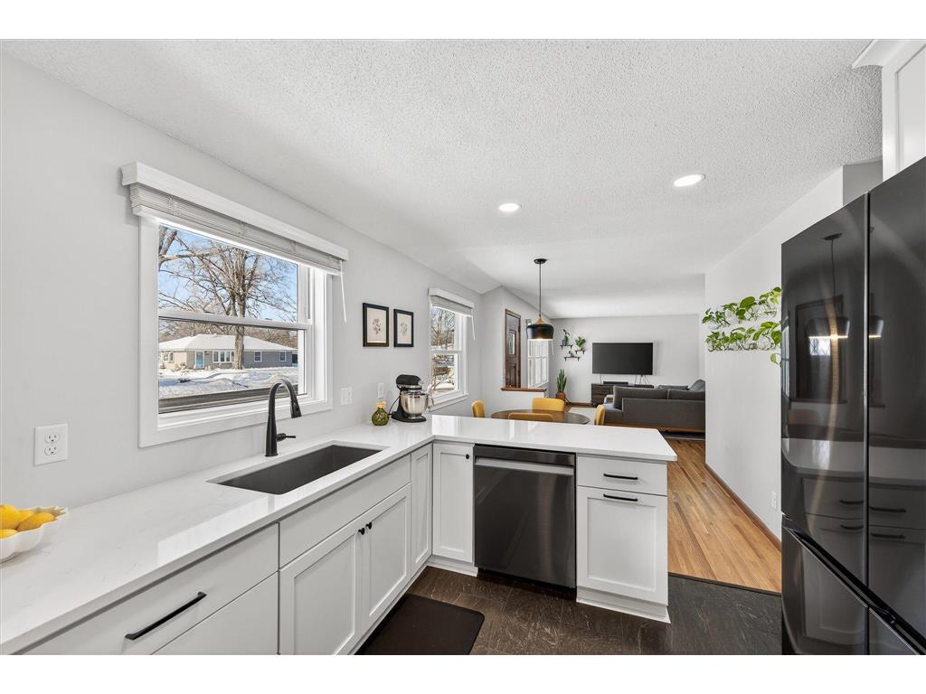 10319 Nicollet Avenue S Bloomington MN 55420 7004869 image1