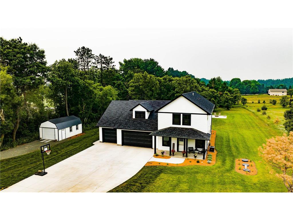 1032 E River Drive River Falls WI 54022 6387631 image1