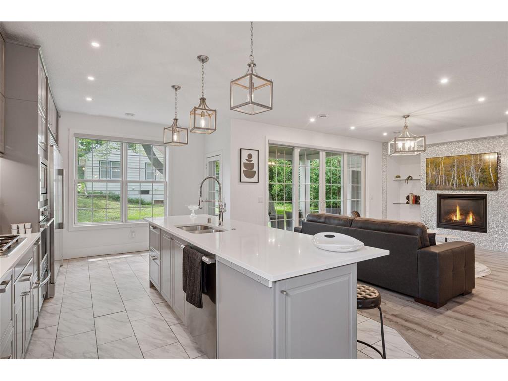 1032 Gardner Street E Wayzata MN 55391 6677589 image9