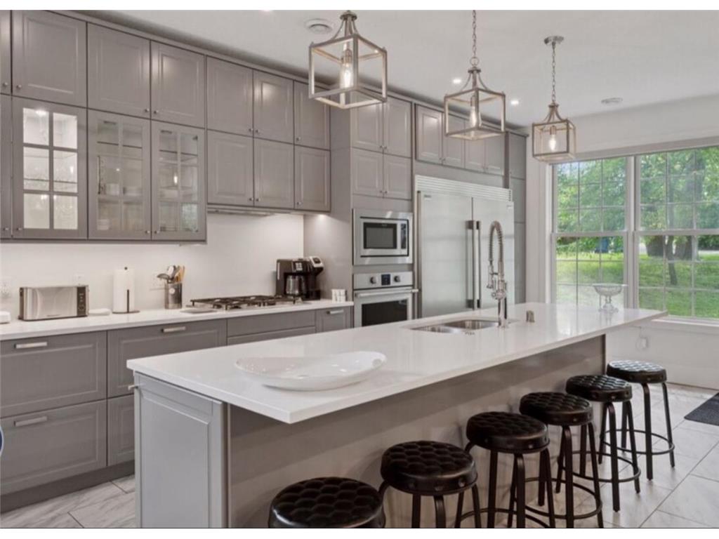 1032 Gardner Street E Wayzata MN 55391 6820375 image3